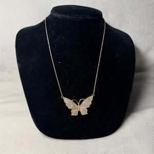 Elegant Gold Butterfly Pendant Necklace